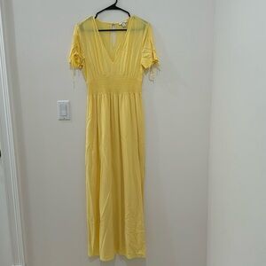 Bar lll yellow maxi dress in small size, easy to wear alone or with a jacket.